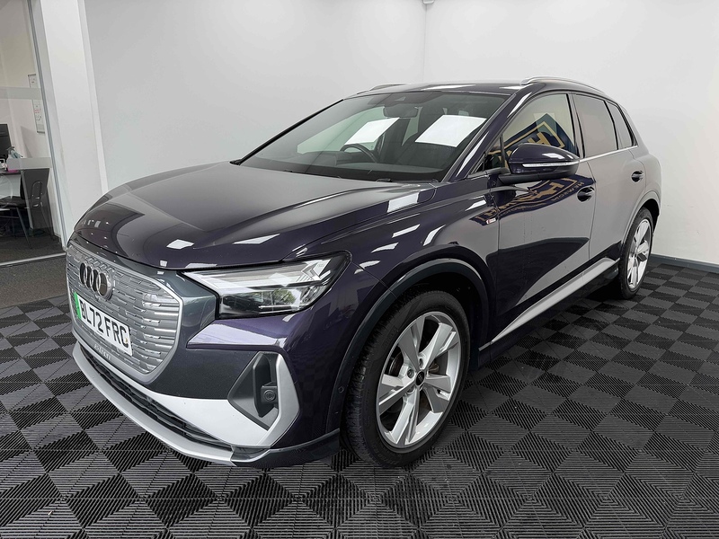 Audi Q4 e-tron S line - U2397