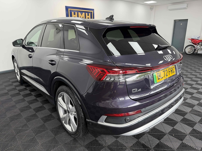 Audi Q4 e-tron S line - U2397
