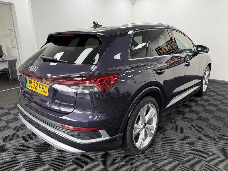 Audi Q4 e-tron S line - U2397