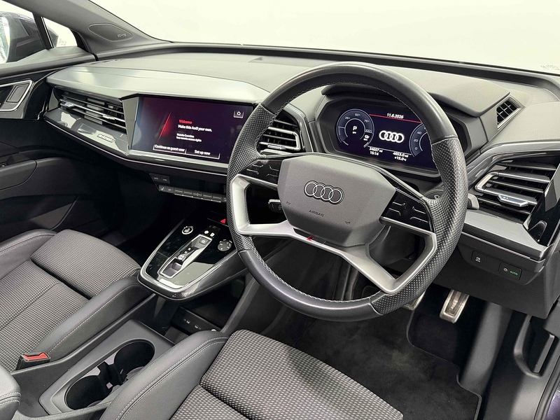 Audi Q4 e-tron S line - U2397