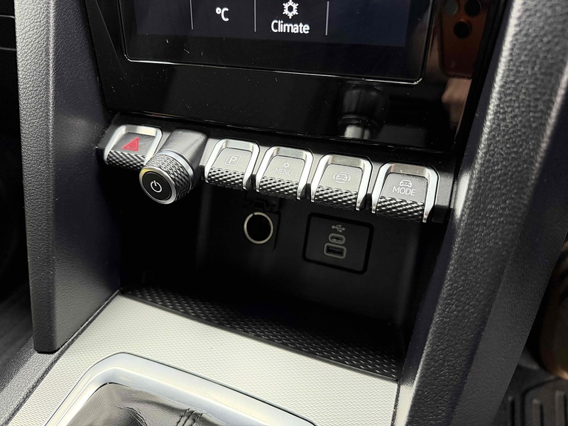 Volkswagen Amarok TDI Life - U2401