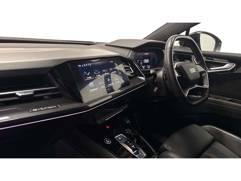 Audi Q4 e-tron Edition 1 - U2415