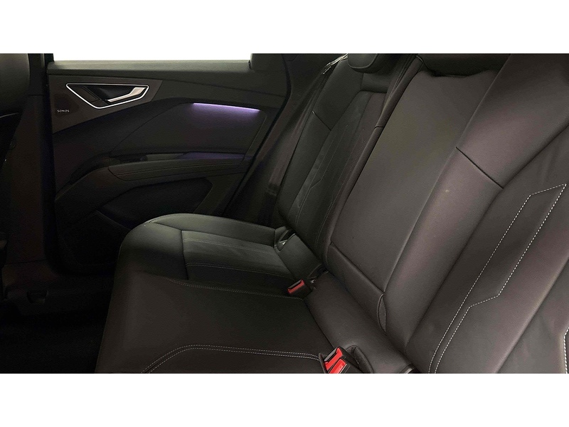 Audi Q4 e-tron Edition 1 - U2415