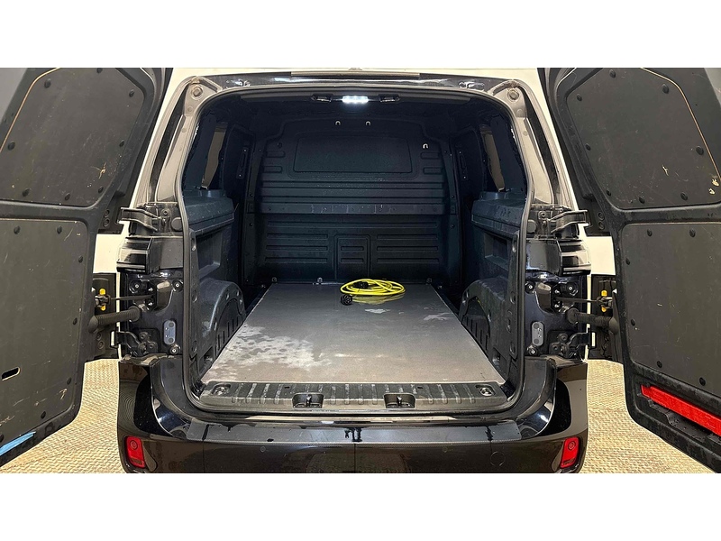 Volkswagen ID. Buzz Cargo Pro Commerce Plus - U2440