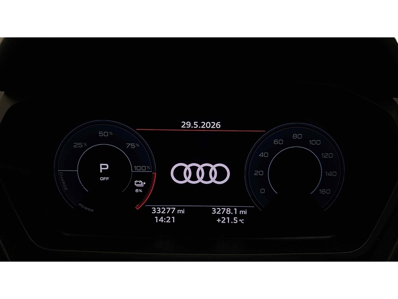 Audi Q4 e-tron S line - U2447