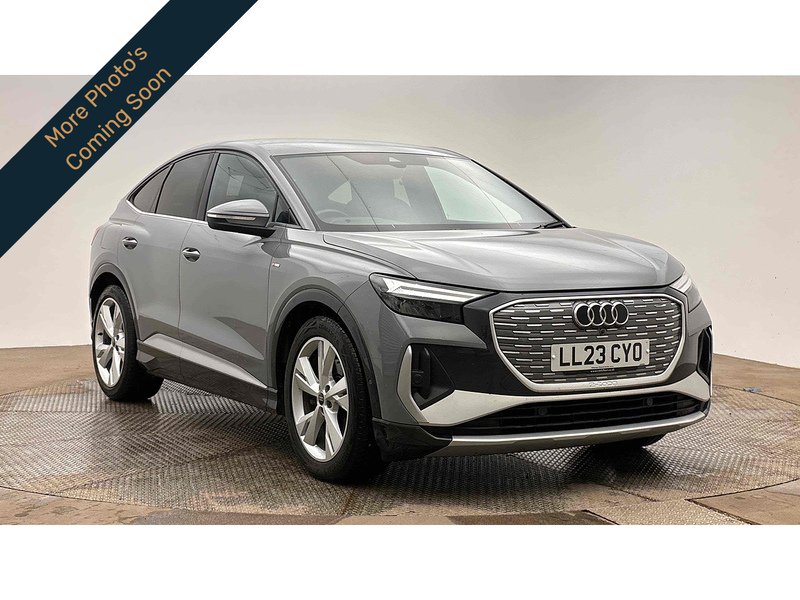 Audi Q4 e-tron S line - U2447