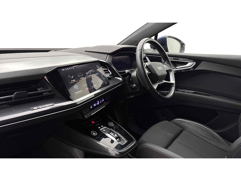 Audi Q4 e-tron S line - U2448