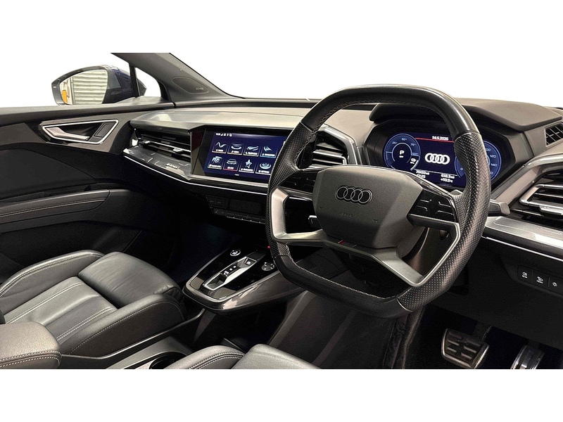 Audi Q4 e-tron Launch Edition - U2461