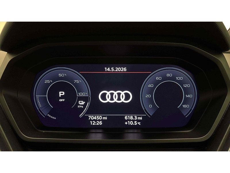 Audi Q4 e-tron Launch Edition - U2461