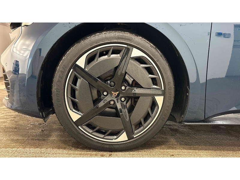 CUPRA Born V3 - U2462