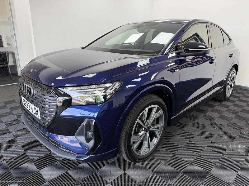 Audi Q4 e-tron Edition 1 - U2474