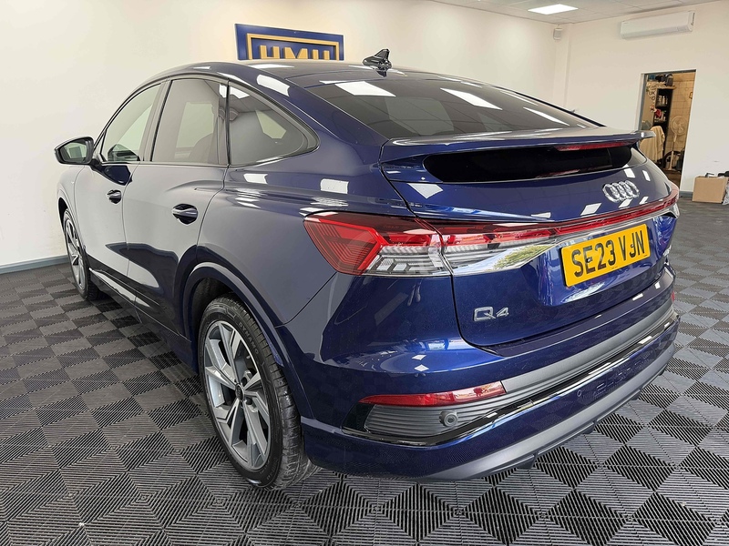 Audi Q4 e-tron Edition 1 - U2474