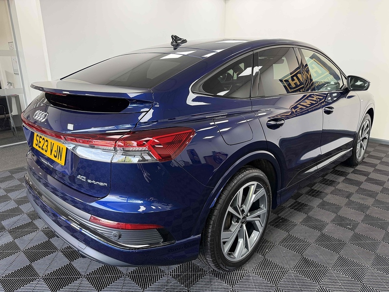 Audi Q4 e-tron Edition 1 - U2474