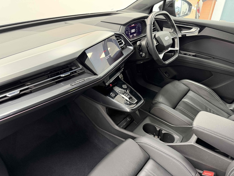 Audi Q4 e-tron Edition 1 - U2474