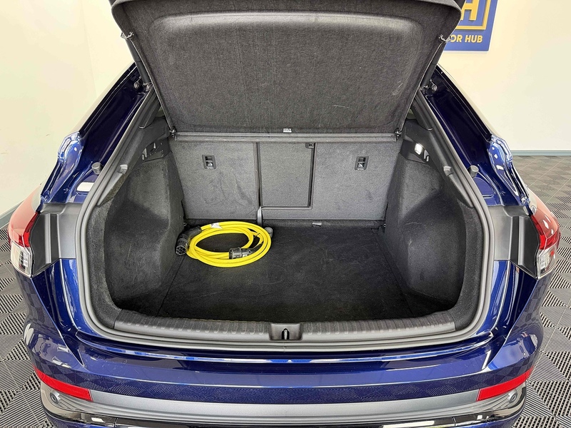 Audi Q4 e-tron Edition 1 - U2474
