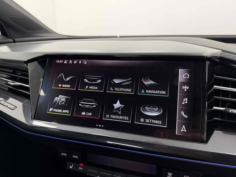 Audi Q4 e-tron Edition 1 - U2474