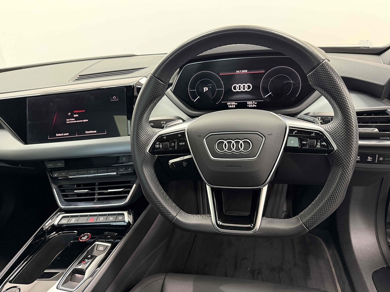 Audi e-tron GT  - U2476