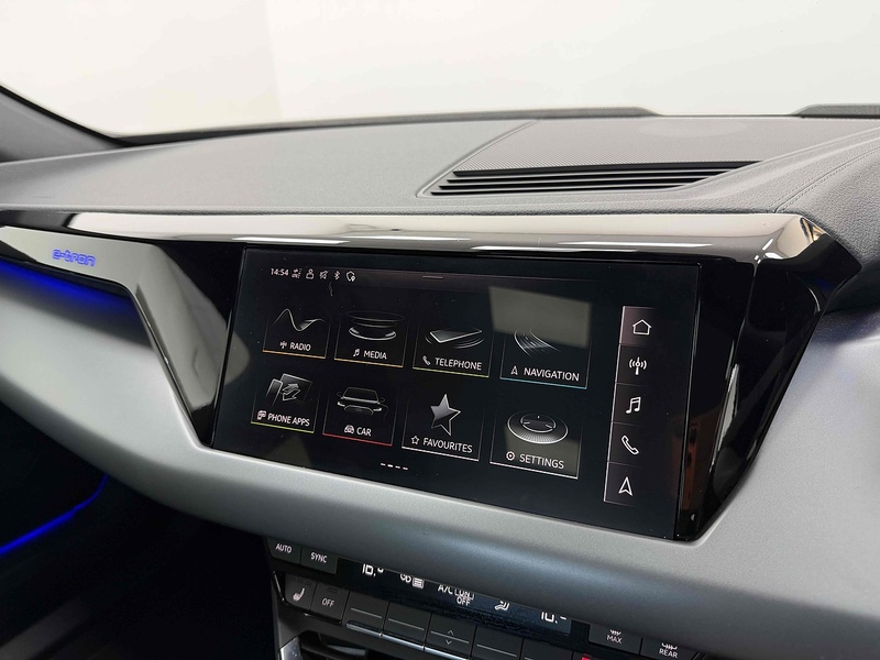 Audi e-tron GT  - U2476