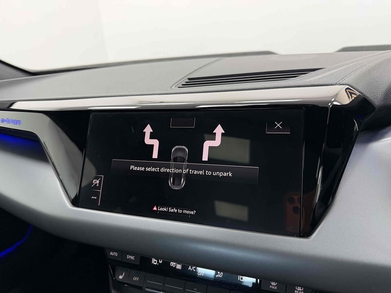 Audi e-tron GT  - U2476