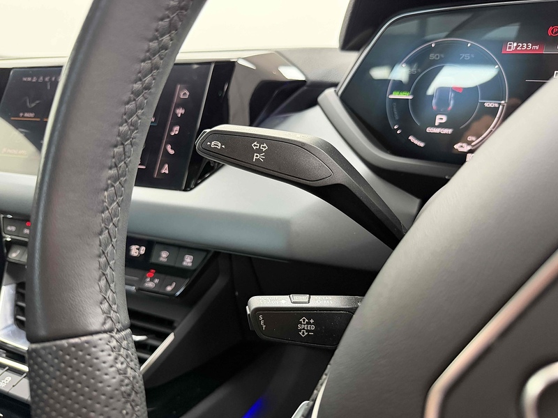 Audi e-tron GT  - U2476