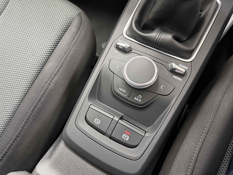 Audi Q2 TDI Technik - U2486