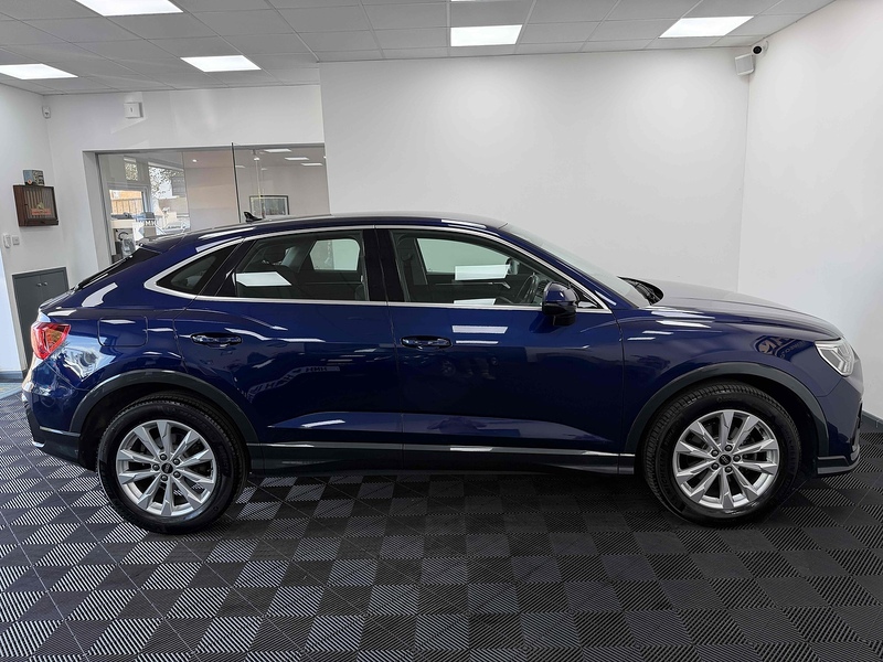 Audi Q3 TFSI CoD Sport - U2495