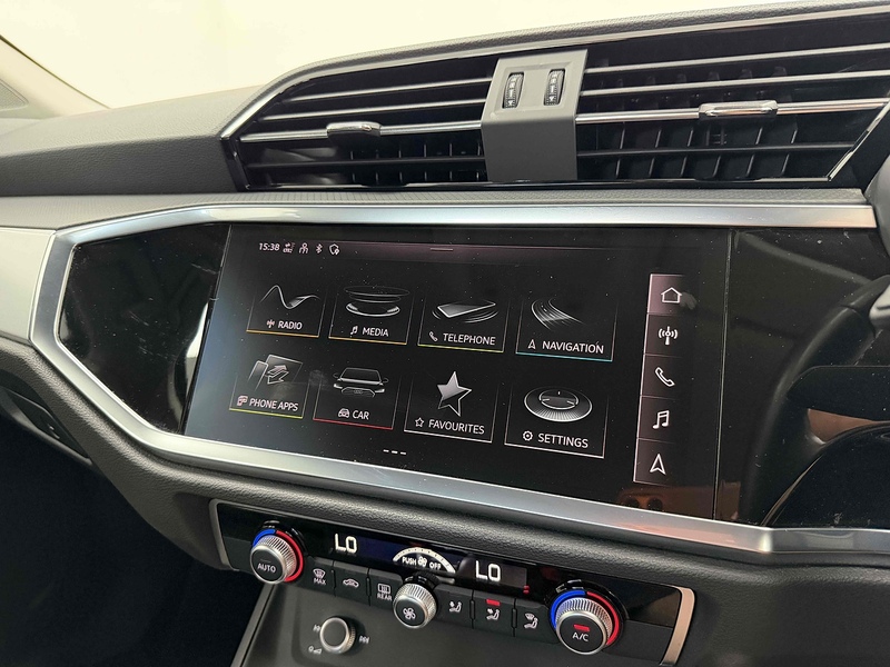 Audi Q3 TFSI CoD Sport - U2495