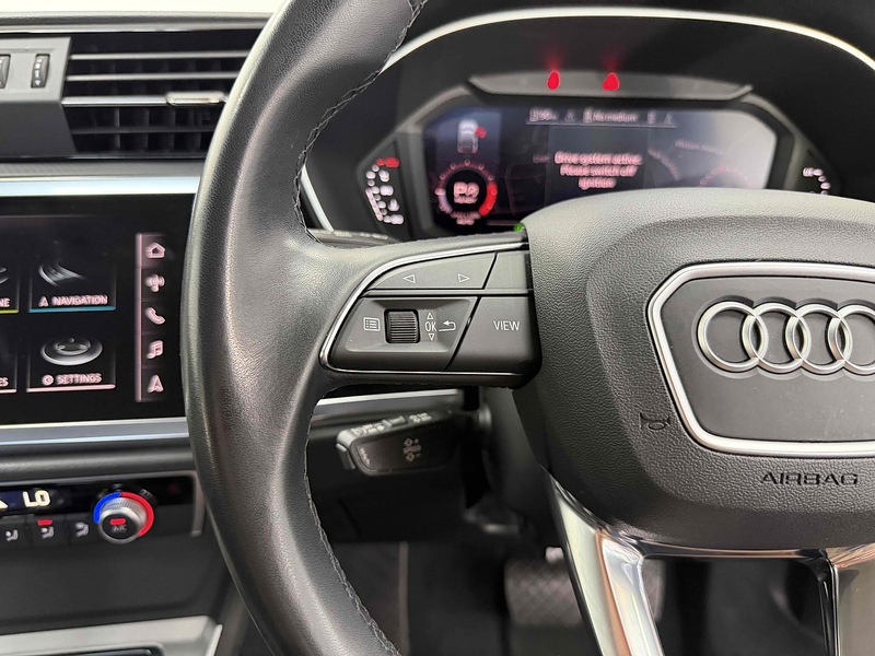Audi Q3 TFSI CoD Sport - U2495