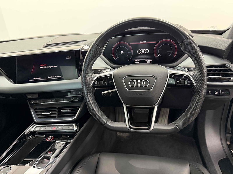 Audi e-tron GT  - U2500