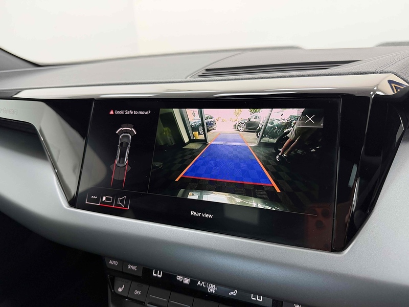 Audi e-tron GT  - U2500