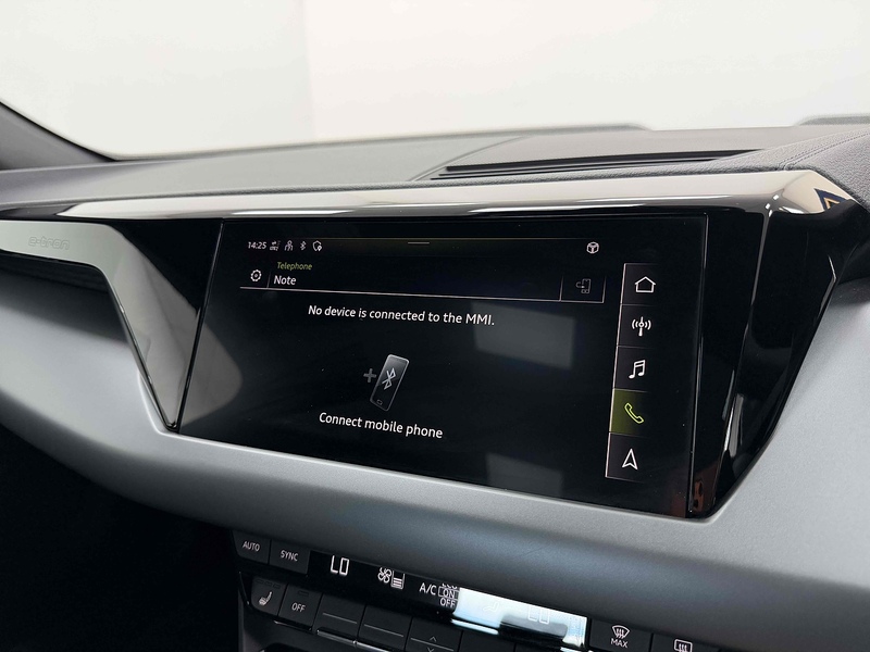 Audi e-tron GT  - U2500