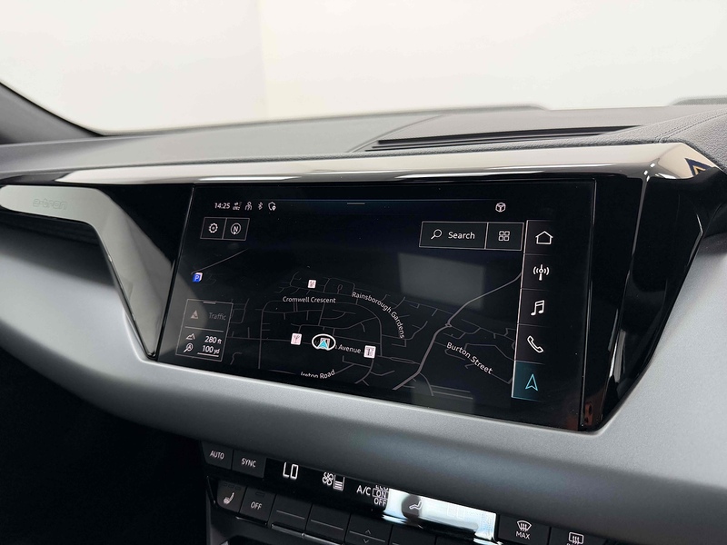 Audi e-tron GT  - U2500