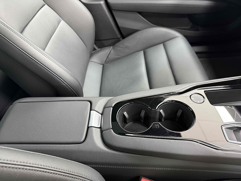 Audi e-tron GT  - U2500