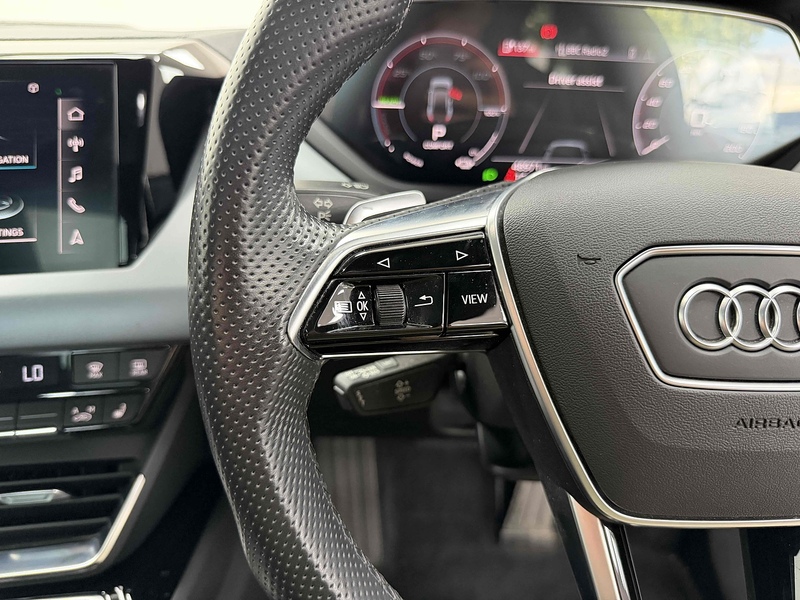 Audi e-tron GT  - U2500