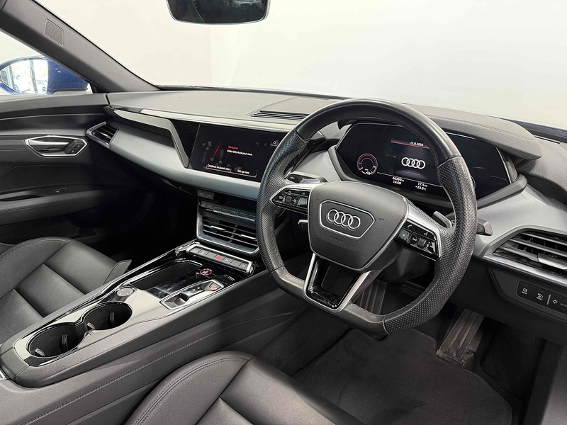 Audi e-tron GT  - U2501