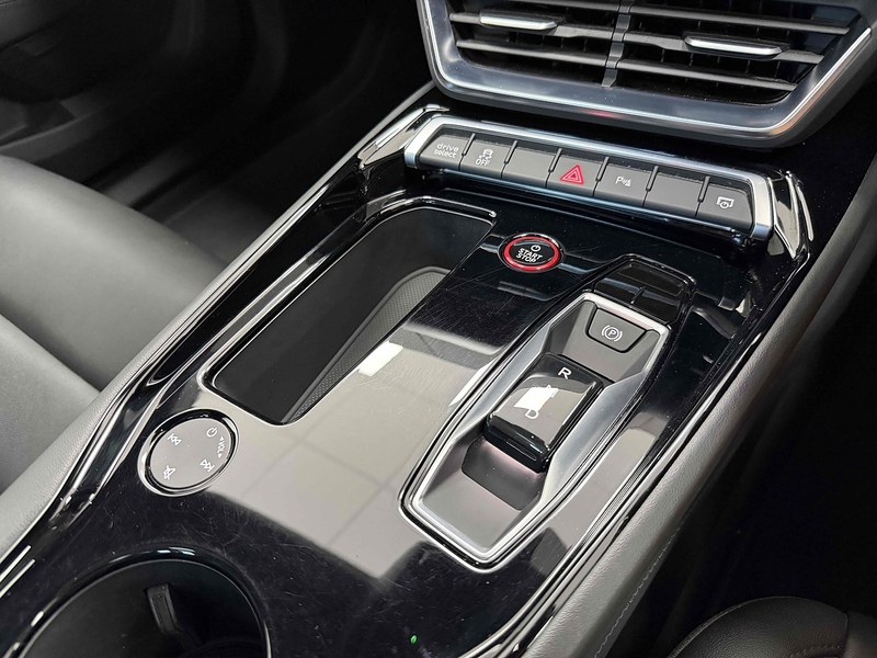 Audi e-tron GT  - U2501