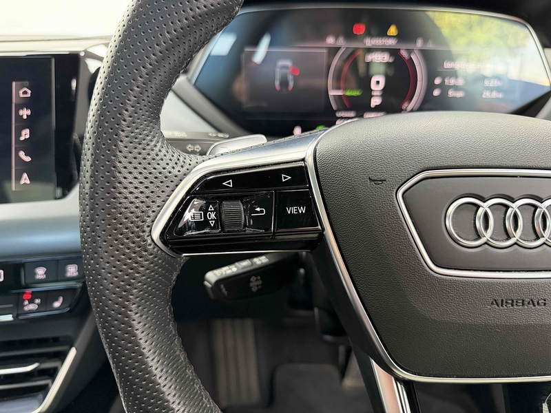 Audi e-tron GT  - U2501