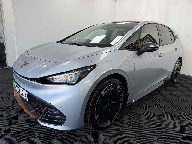 CUPRA Born V3 - U2504