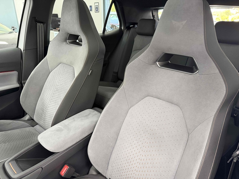 CUPRA Born V3 - U2504