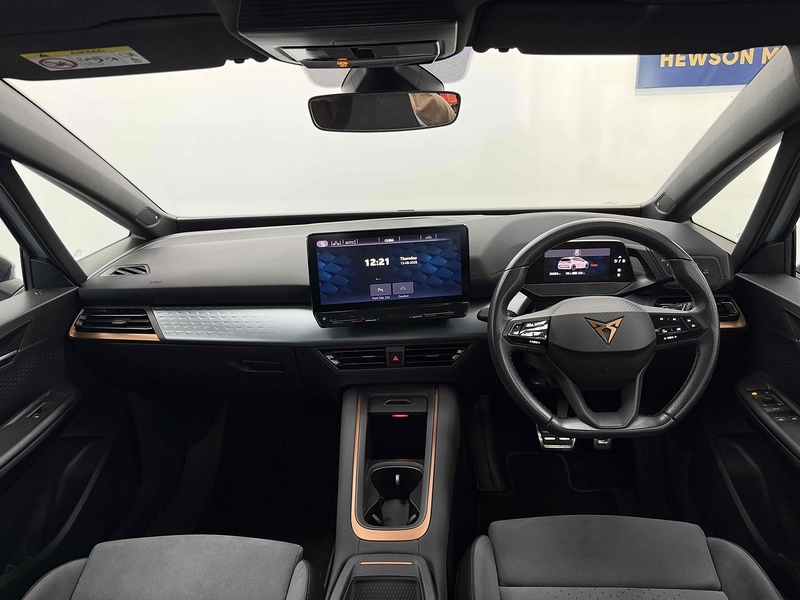 CUPRA Born V3 - U2504
