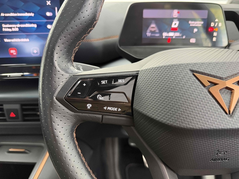 CUPRA Born V3 - U2504