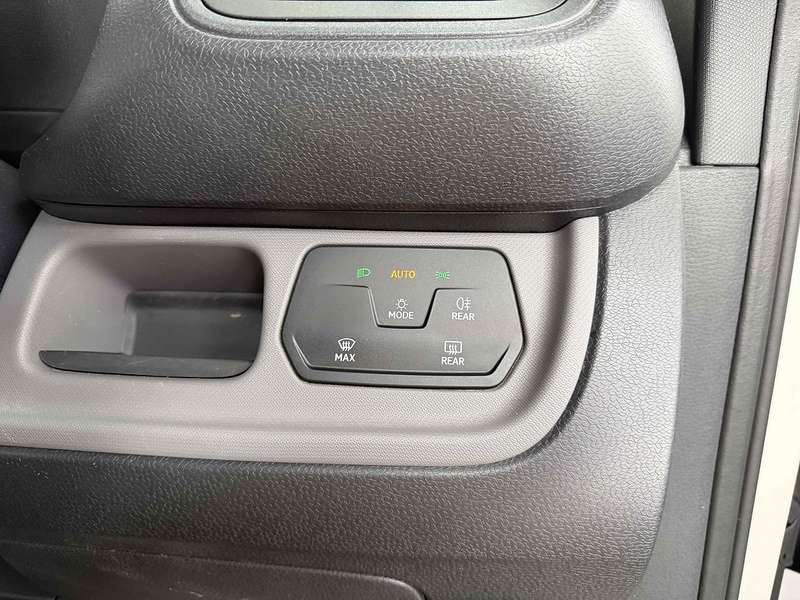 Volkswagen ID. Buzz Cargo Pro Commerce - U2521