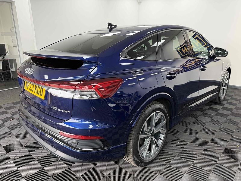Audi Q4 e-tron Edition 1 - U2539