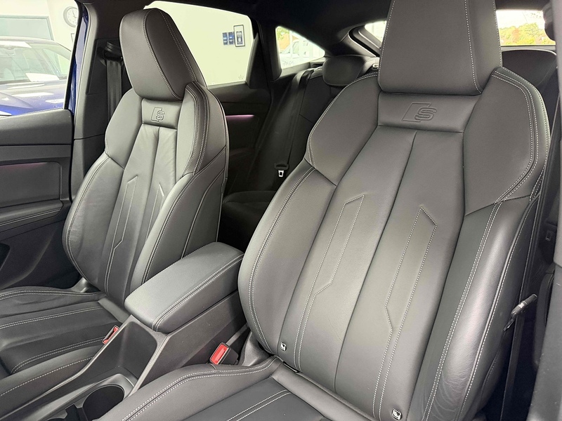Audi Q4 e-tron Edition 1 - U2539