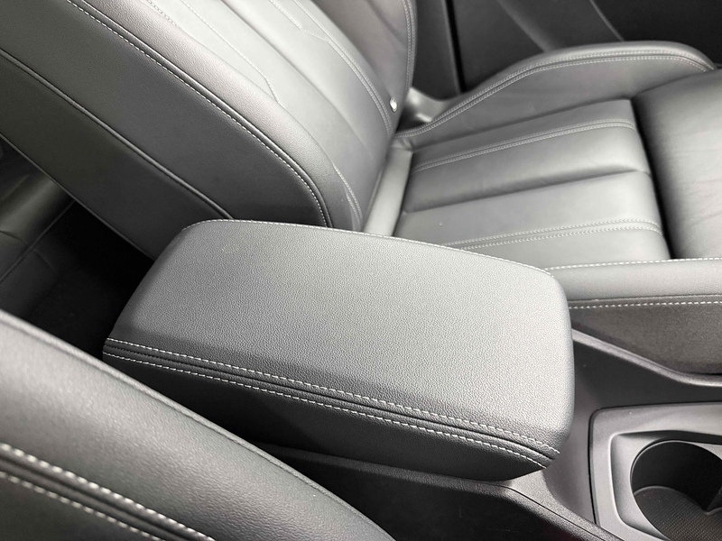 Audi Q4 e-tron Edition 1 - U2539