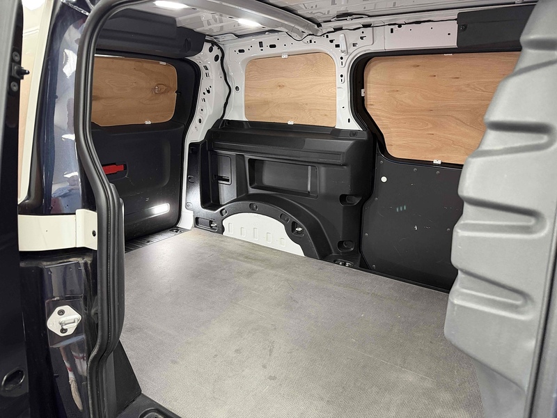 Volkswagen ID. Buzz Cargo Pro Commerce - U2549