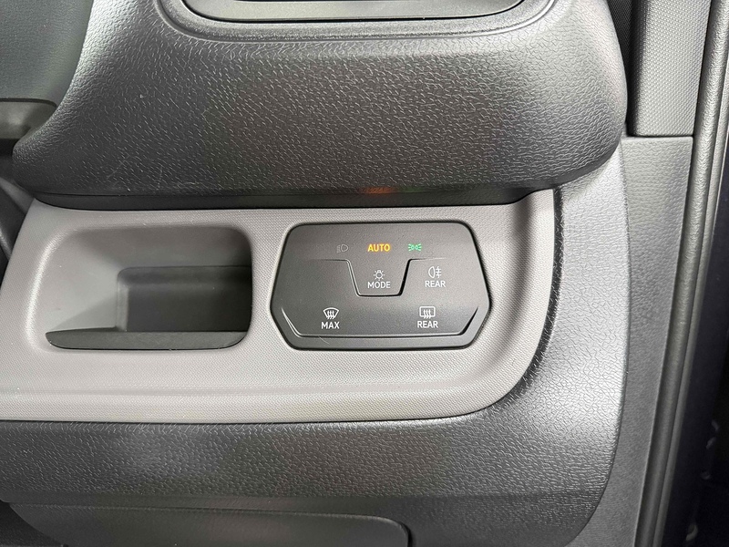 Volkswagen ID. Buzz Cargo Pro Commerce - U2549