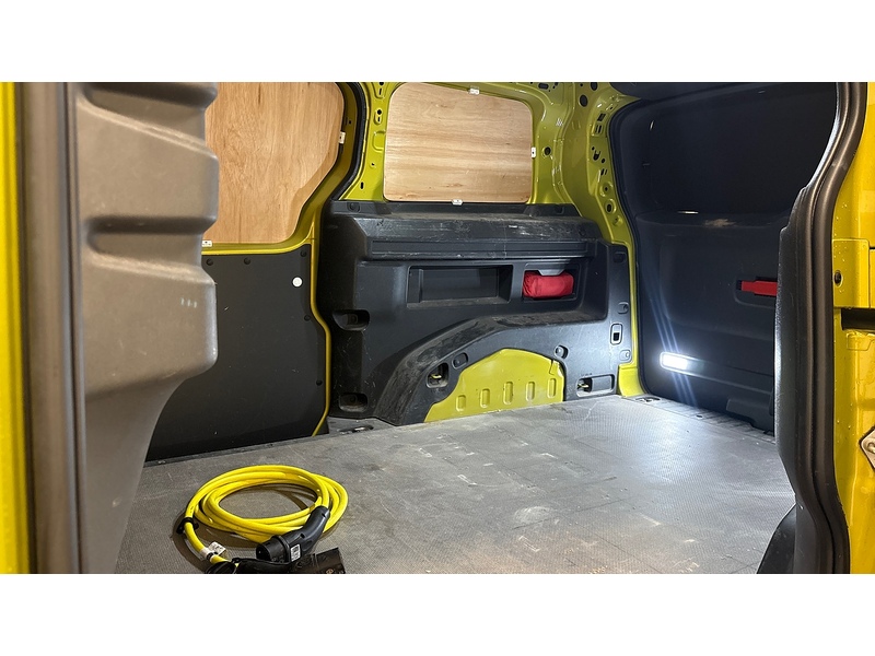 Volkswagen ID. Buzz Cargo Pro Commerce Plus - U2552