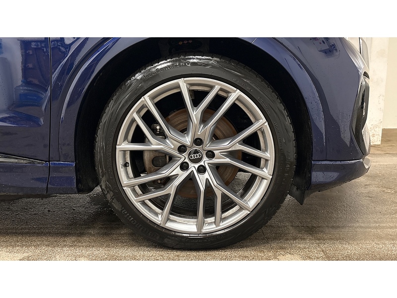 Audi Q4 e-tron Edition 1 - U2568