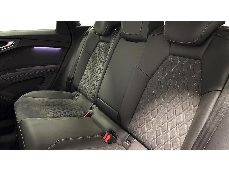 Audi Q4 e-tron Edition 1 - U2568